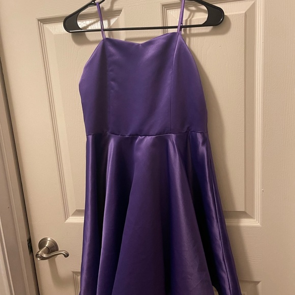 Beautiful Girls silk dress - Picture 2 of 2